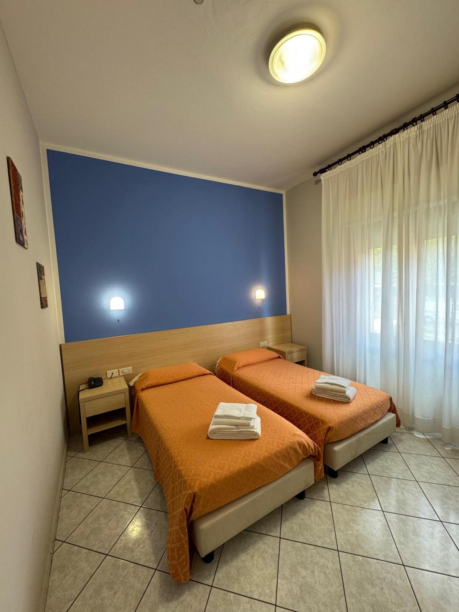 Albergo La Posta Arezzo バディア・アル・ピノ エクステリア 写真
