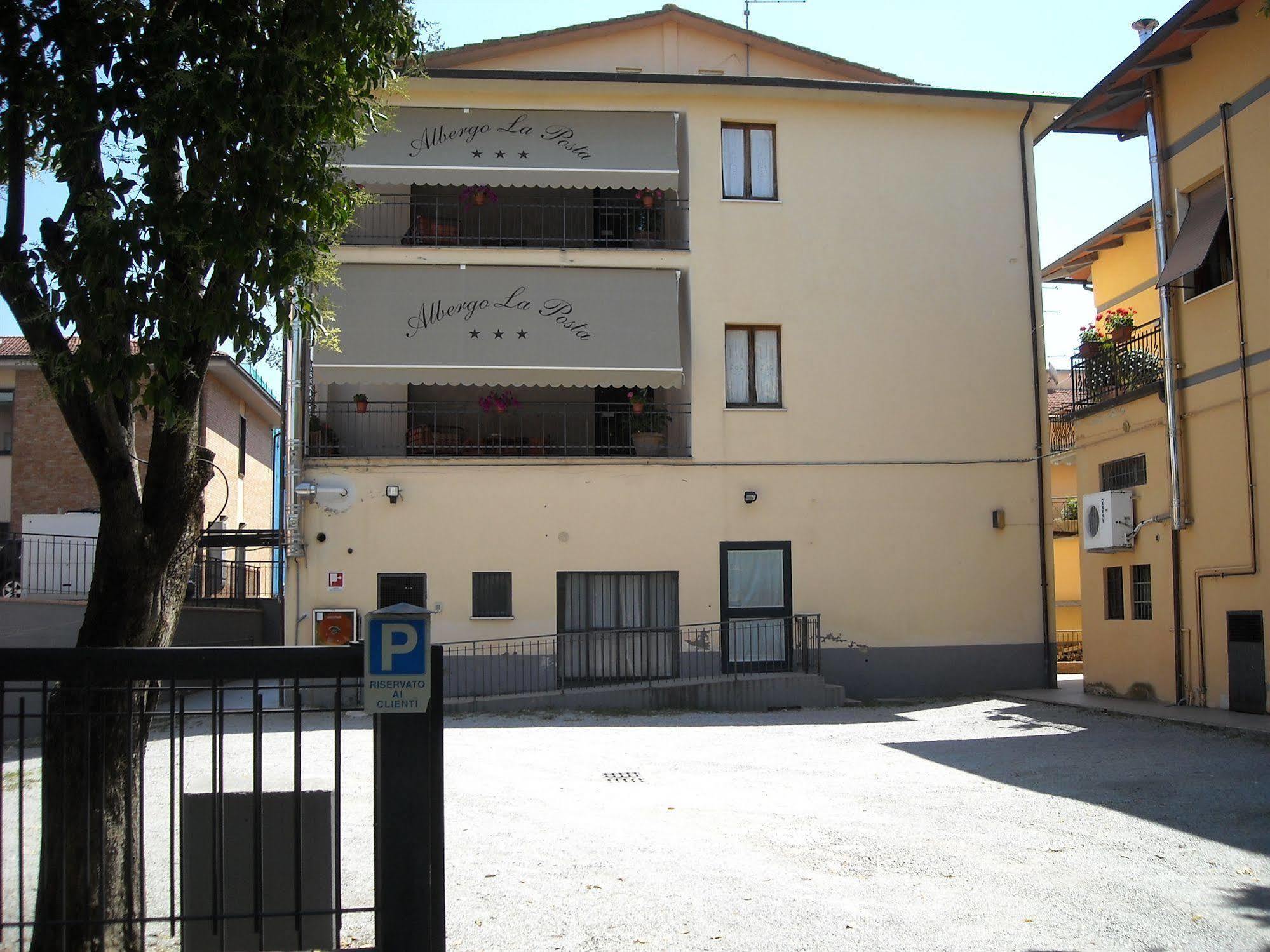Albergo La Posta Arezzo バディア・アル・ピノ エクステリア 写真
